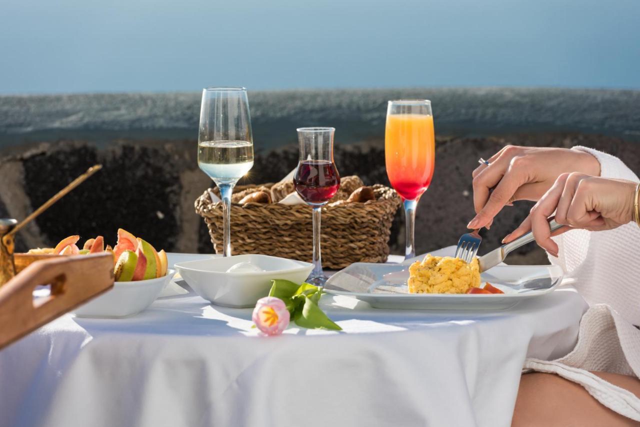 Adamant Suites (Adults Only) Fira  Ngoại thất bức ảnh